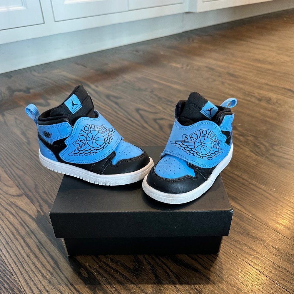 Nike Jordan Sky Jordan 1 - Boys' Toddler Sneakers Size 8